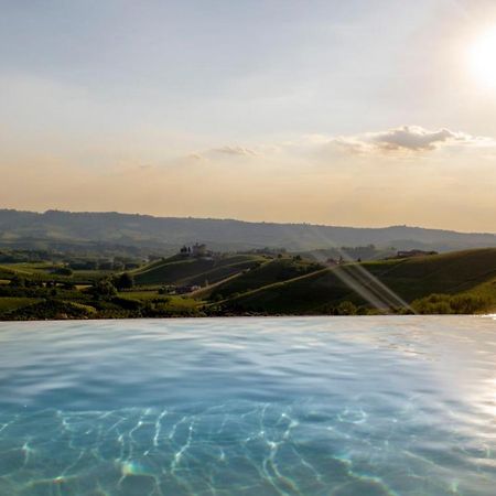 Le Vecchie Persiane - Bed & Breakfast Диано-д'Альба Экстерьер фото